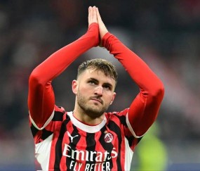 意甲争4变天！米兰冷门2-2萨索洛，19岁小将难救主，实时积分榜